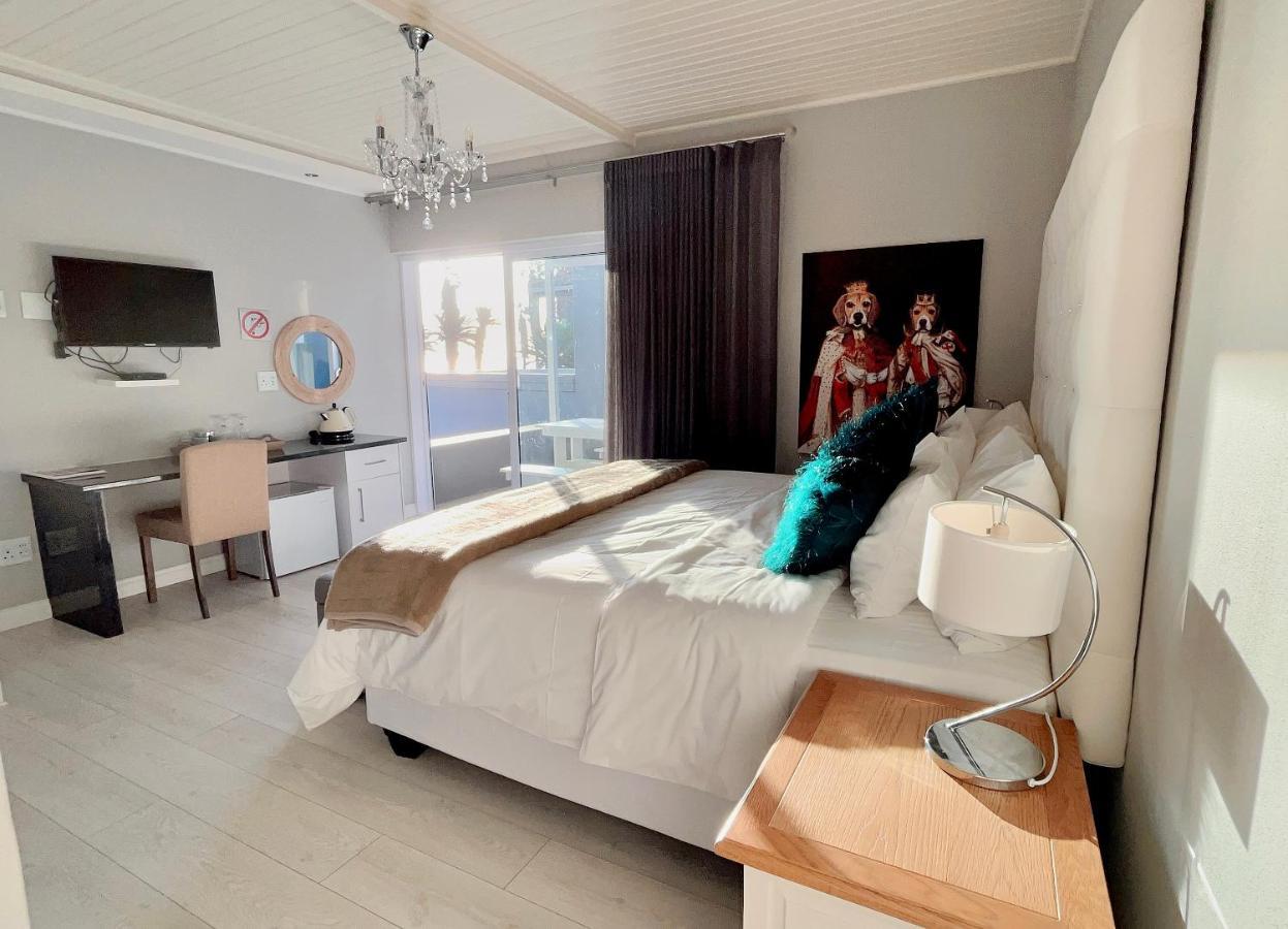 Aha! Cheers Guesthouse 拾间-海 Walvis Bay Exterior photo