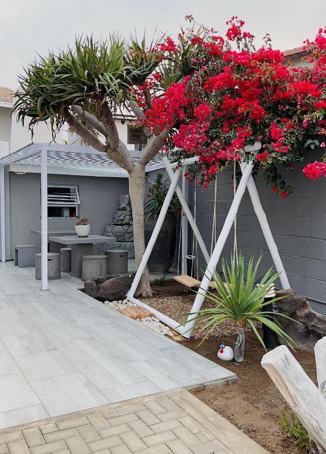 Aha! Cheers Guesthouse 拾间-海 Walvis Bay Exterior photo